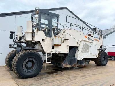 Wirtgen WR2500S - Airco / Backup Camera / US EPA sold by Boss Machinery