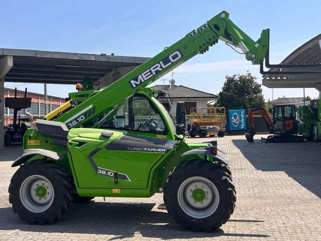 Merlo TF 38.10-136 Photo 2