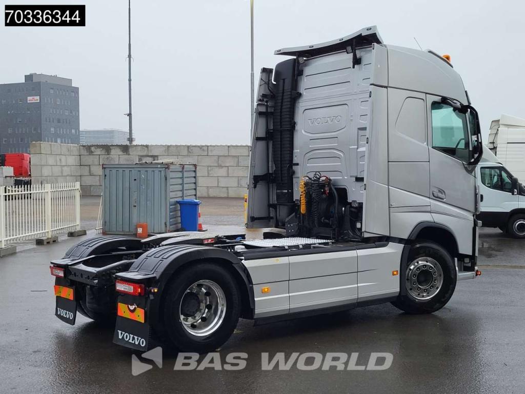 Volvo FH 460 4X2 Globe Alcoa's Leder Photo 5