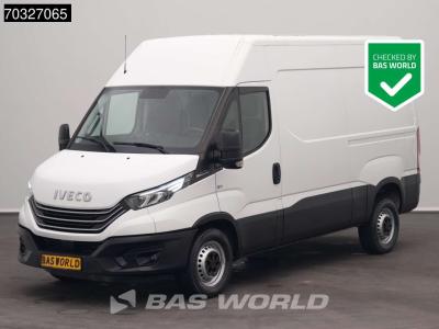 Iveco Daily 35S18 3.0L Automaat 180PK 3,5t Trekhaak L2H2 LED Navi Airco Cruise Camera Euro6 L2 A/C Towbar sold by BAS World B.V.
