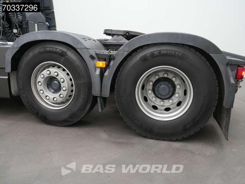 Volvo FH 500 6X2 Lift+Lenkachse 70% Tyres Photo 24