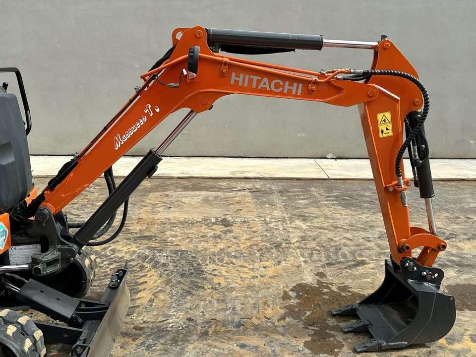 Hitachi ZX10U-2 Photo 6