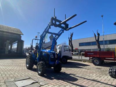 Solis S26 con FORCA PALLET Kg 300 e/o FORCA ROTOLONI FIENAGIONE sold by Giordano Srl