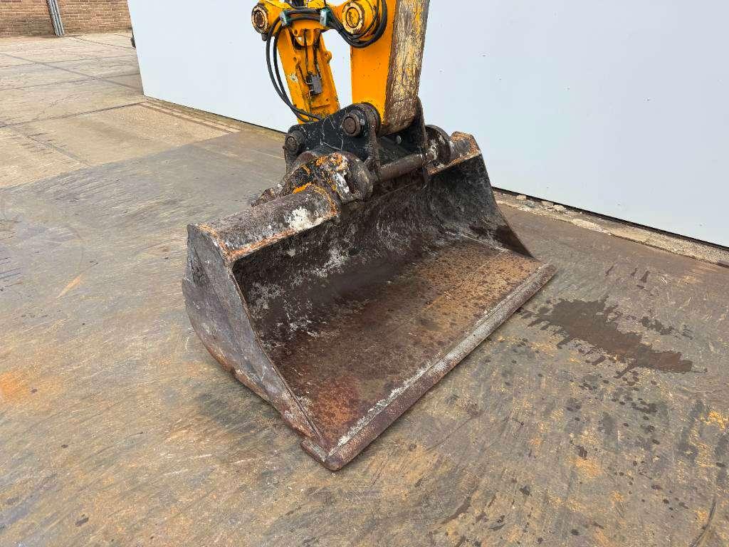 JCB JZ141LC - Hammer Lines / Quick Coupler Photo 17