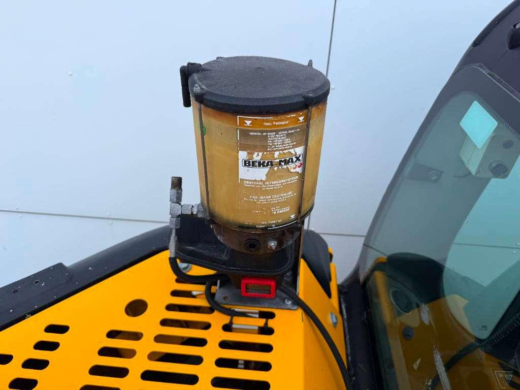 JCB JZ141LC - Hammer Lines / Quick Coupler Photo 26
