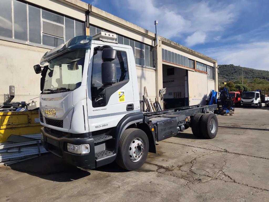 Iveco EUROCARGO 160-250 Photo 18