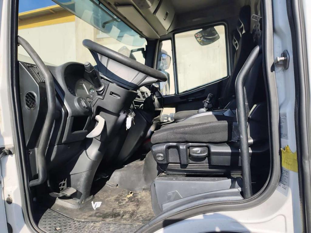 Iveco EUROCARGO 160-250 Photo 6