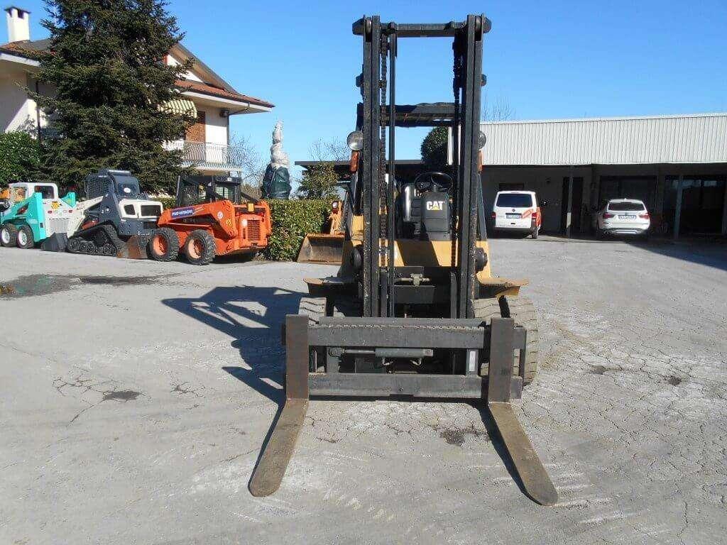 Caterpillar DP40KL Photo 10
