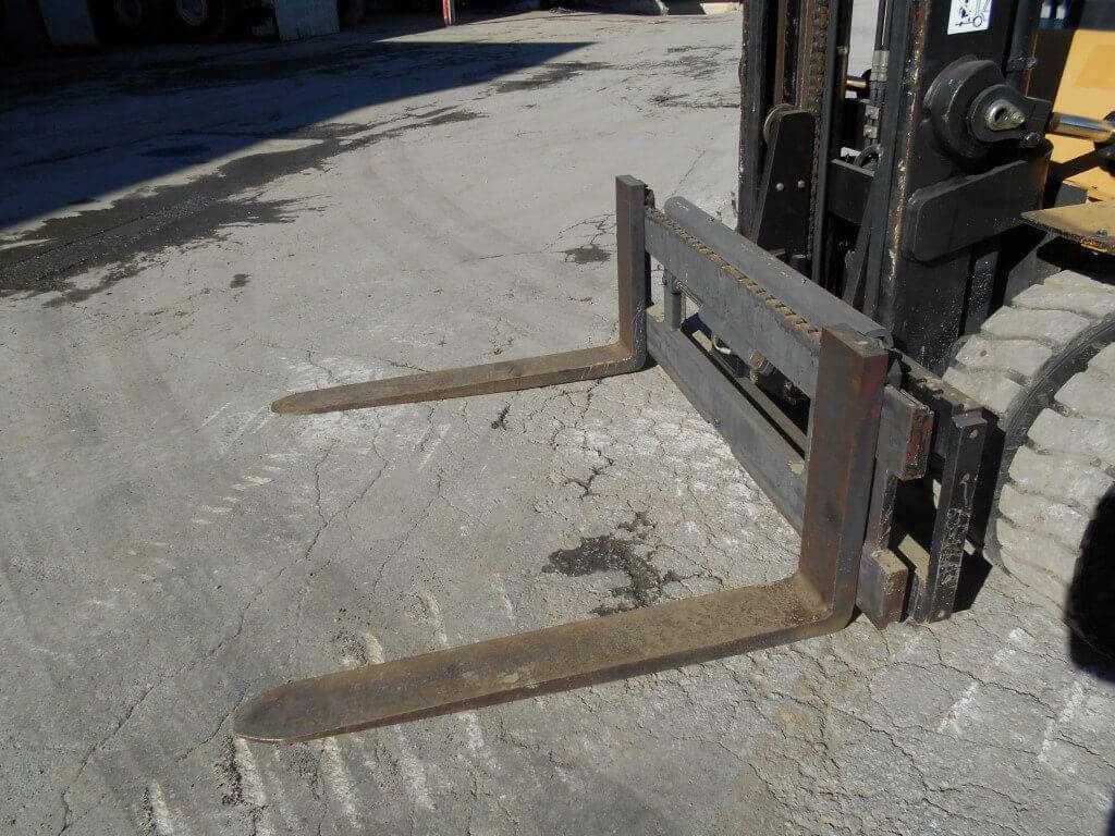Caterpillar DP40KL Photo 11