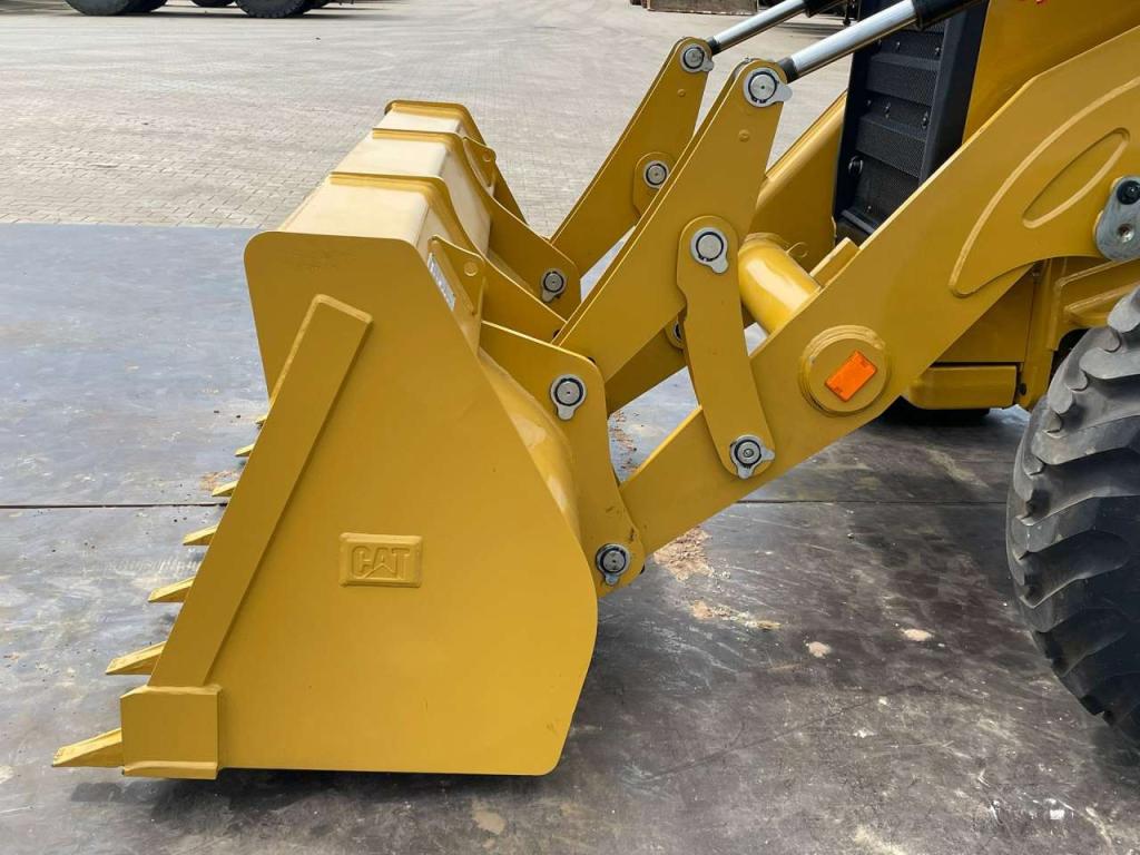 Caterpillar 424 Photo 12