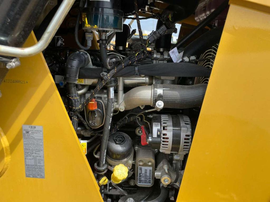 Caterpillar 424 Photo 23