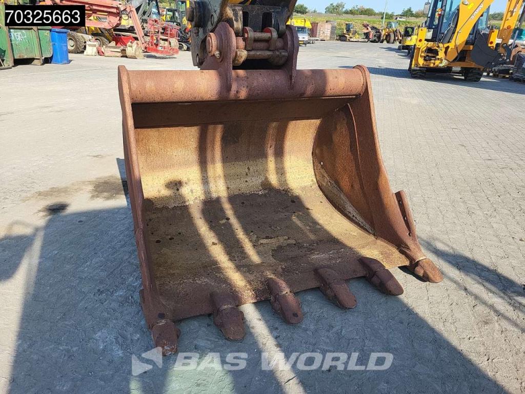 JCB JS200 W Photo 18