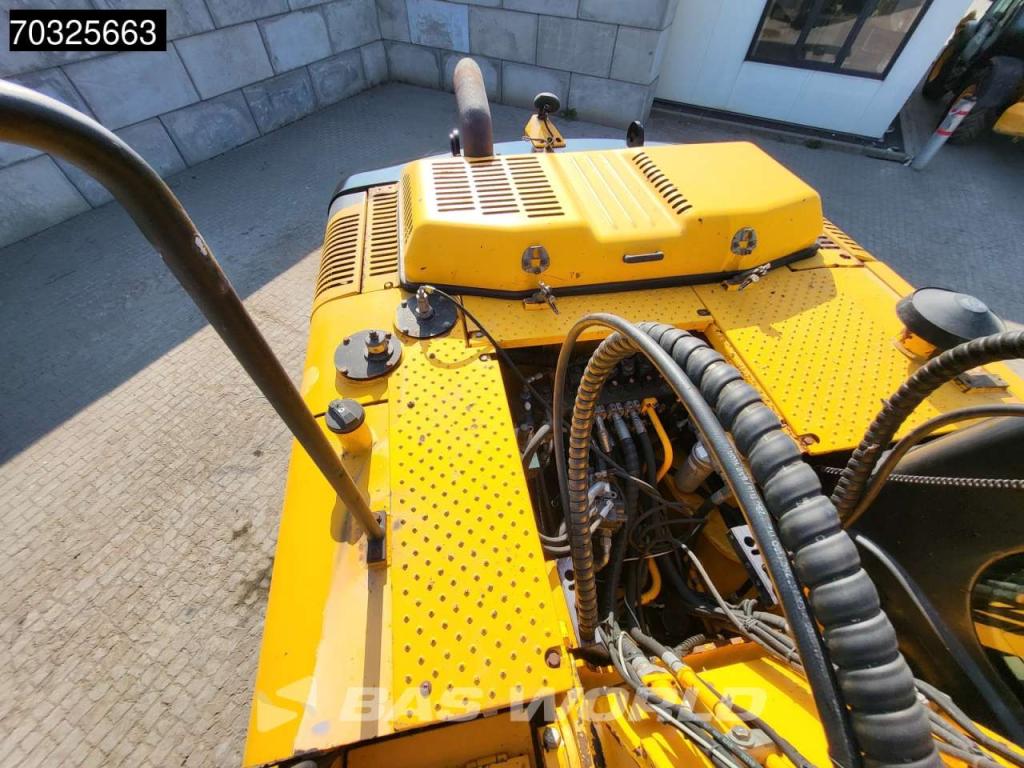 JCB JS200 W Photo 21