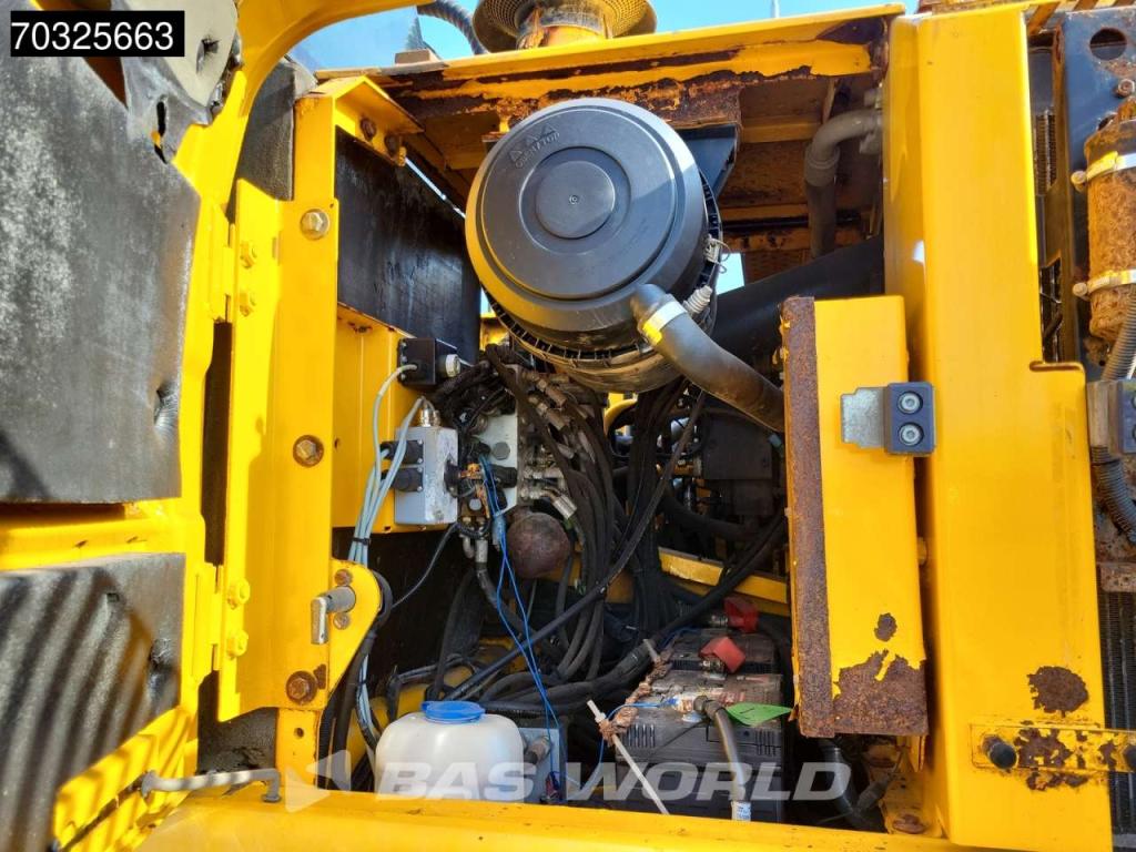 JCB JS200 W Photo 27
