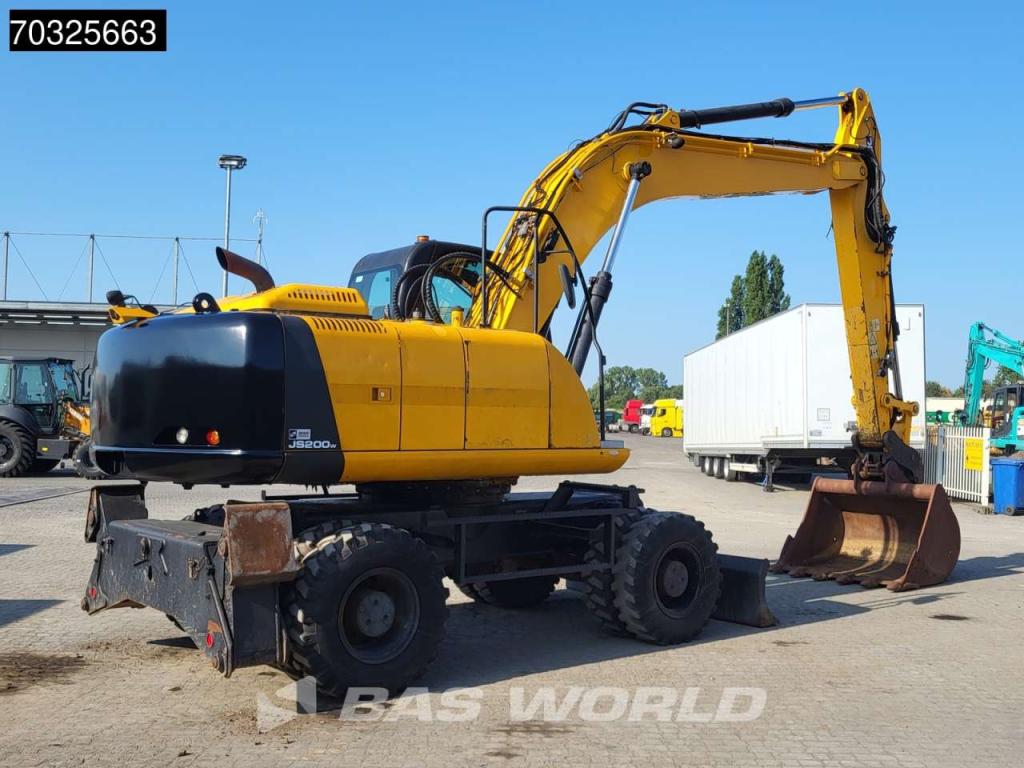 JCB JS200 W Photo 8