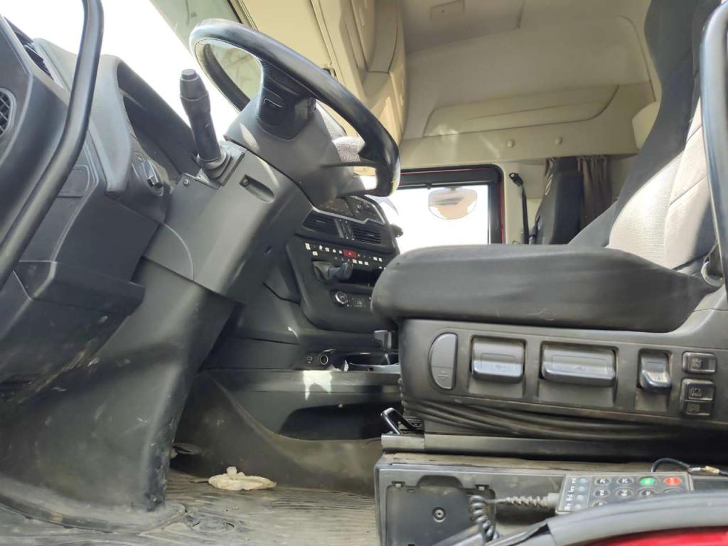 Iveco X-WAY 570 Photo 11