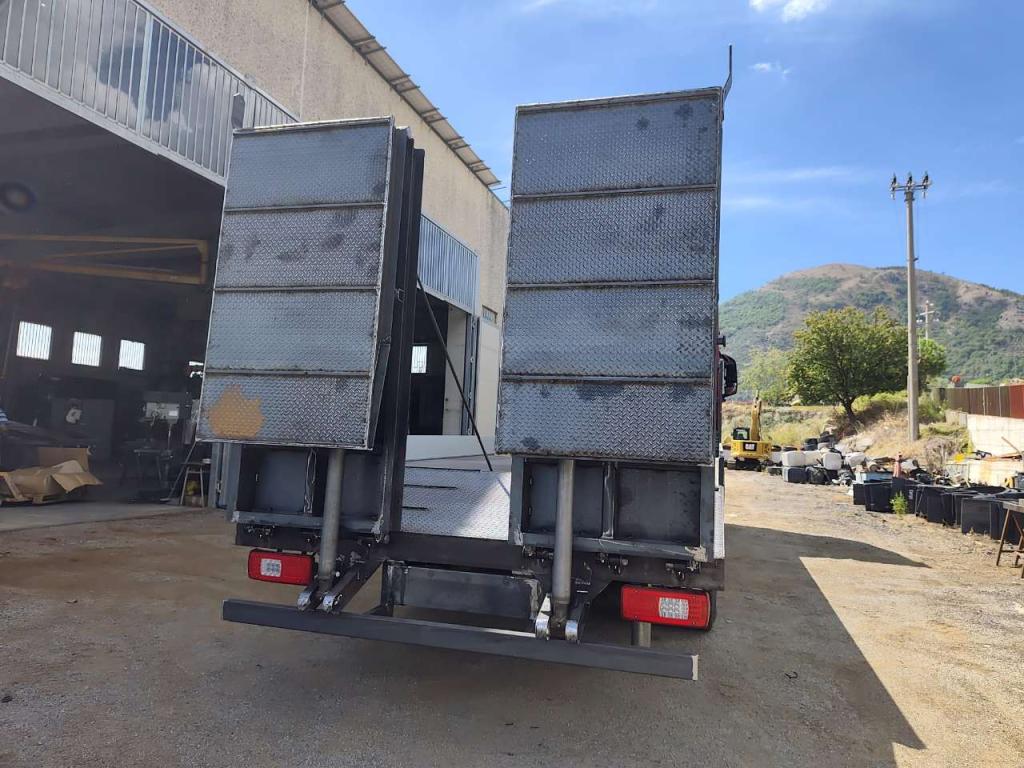 Iveco X-WAY 570 Photo 19
