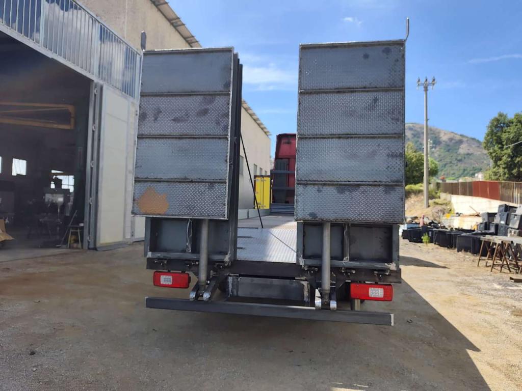 Iveco X-WAY 570 Photo 24