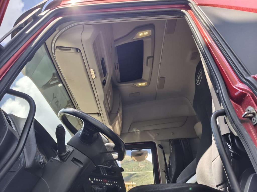 Iveco X-WAY 570 Photo 9