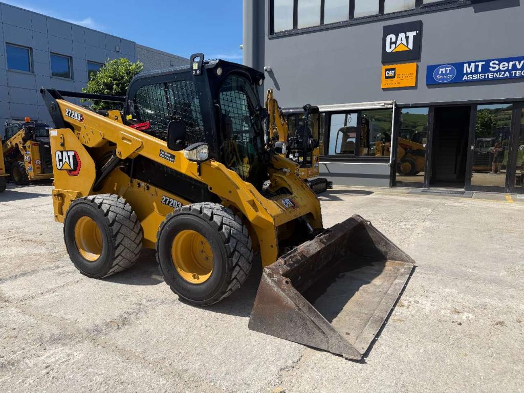 Caterpillar 272 D3 Photo 2