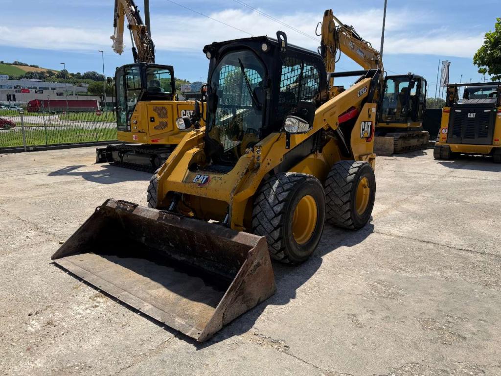 Caterpillar 272 D3 Photo 3
