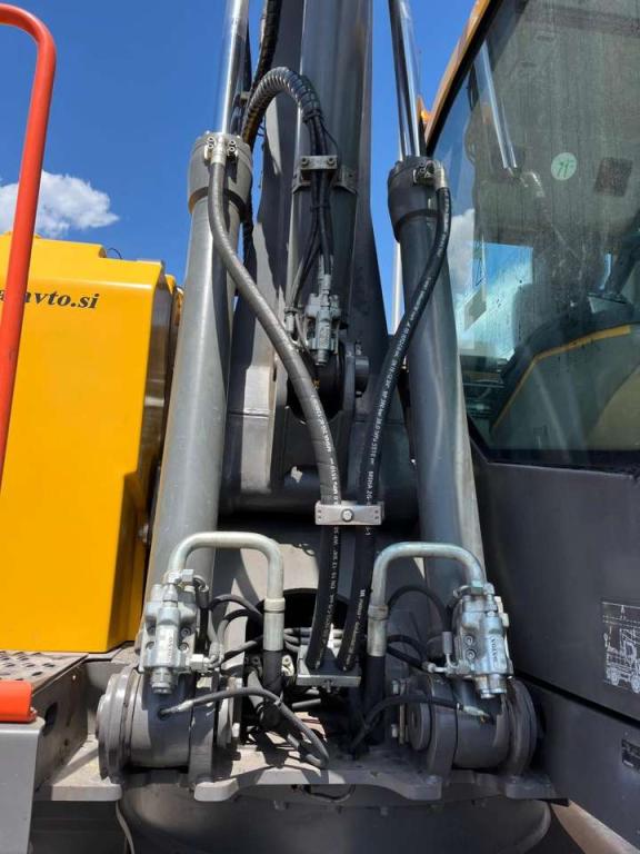 Volvo EWR150E Photo 11