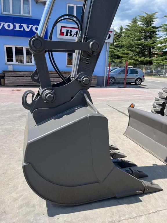 Volvo EWR150E Photo 8