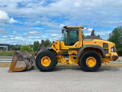 Volvo L110H Photo 1
