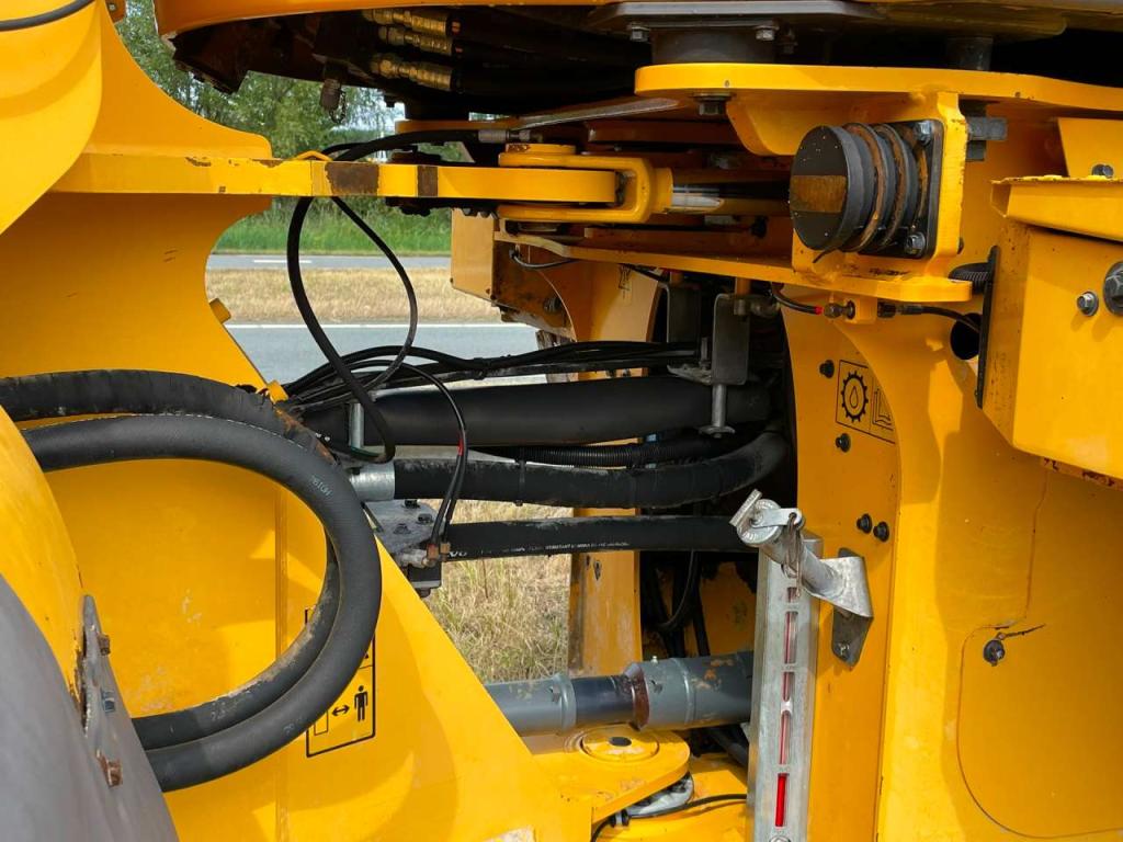 Volvo L110H Photo 21