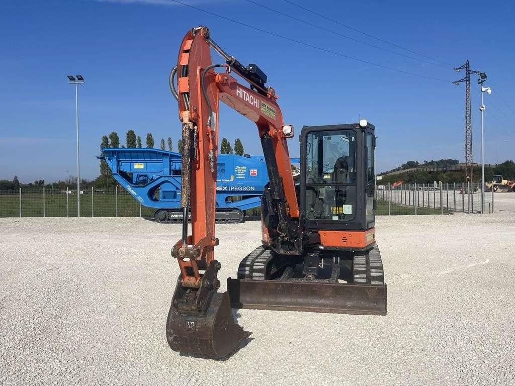 Hitachi ZX55 -5/A CLR Photo 1