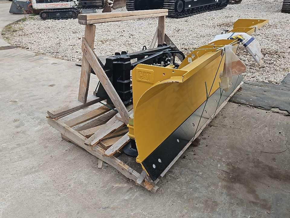 Caterpillar Snow blade Photo 3