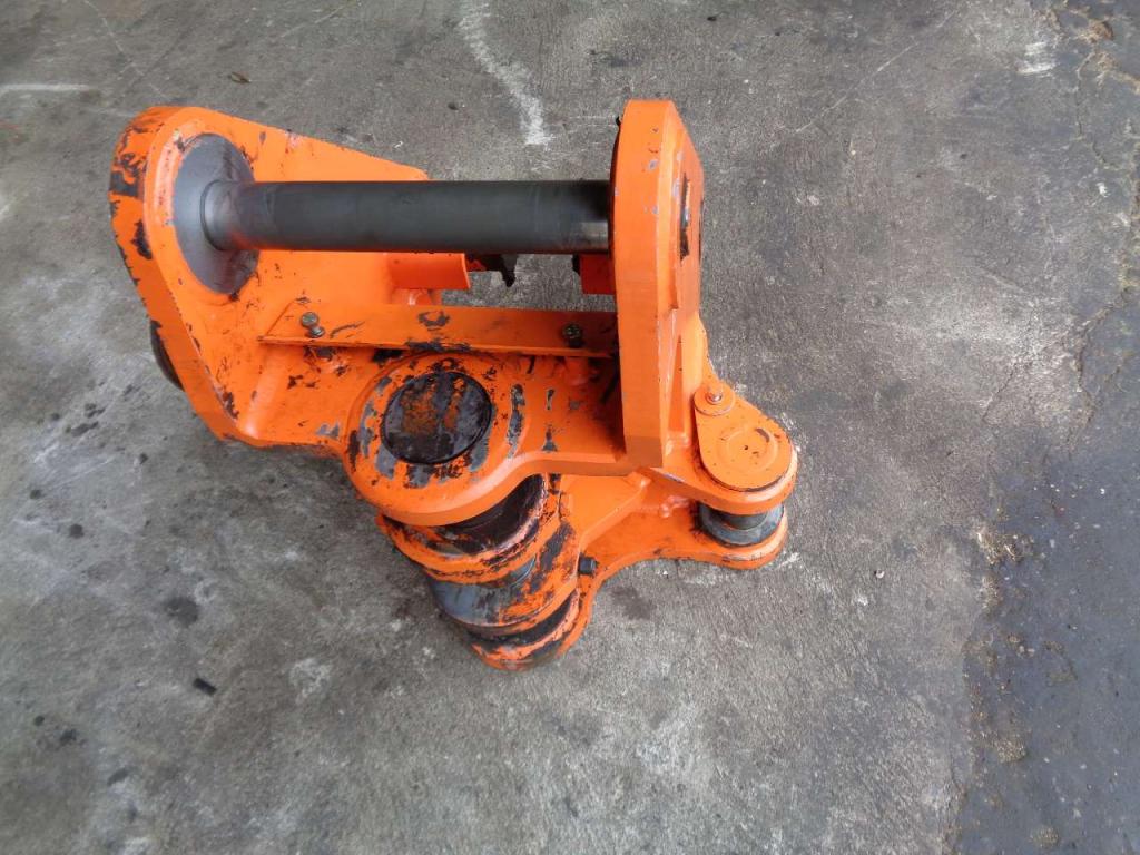 Articulated joint for New Holland Kobelco E 80 Photo 2