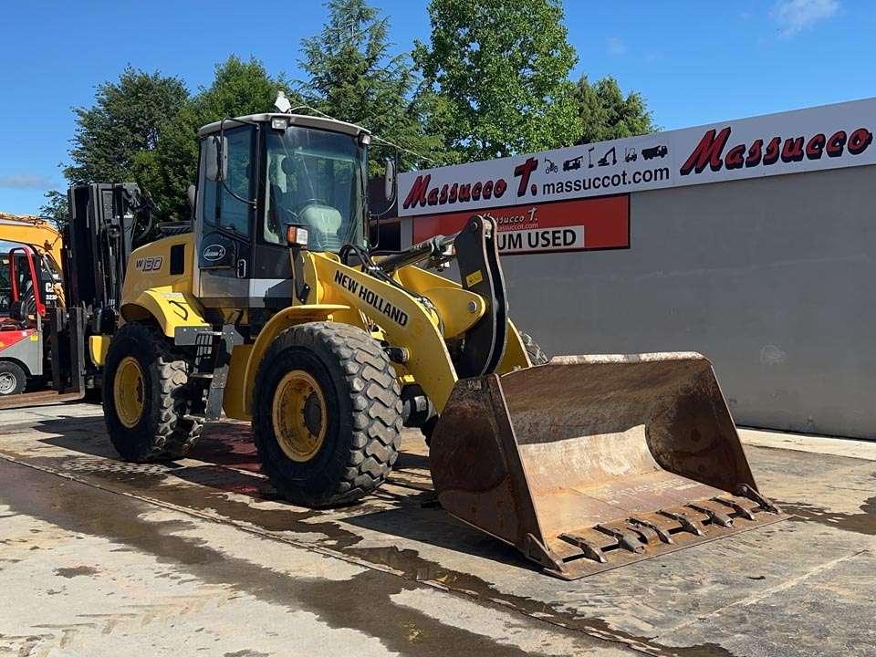 New Holland W130 Photo 19
