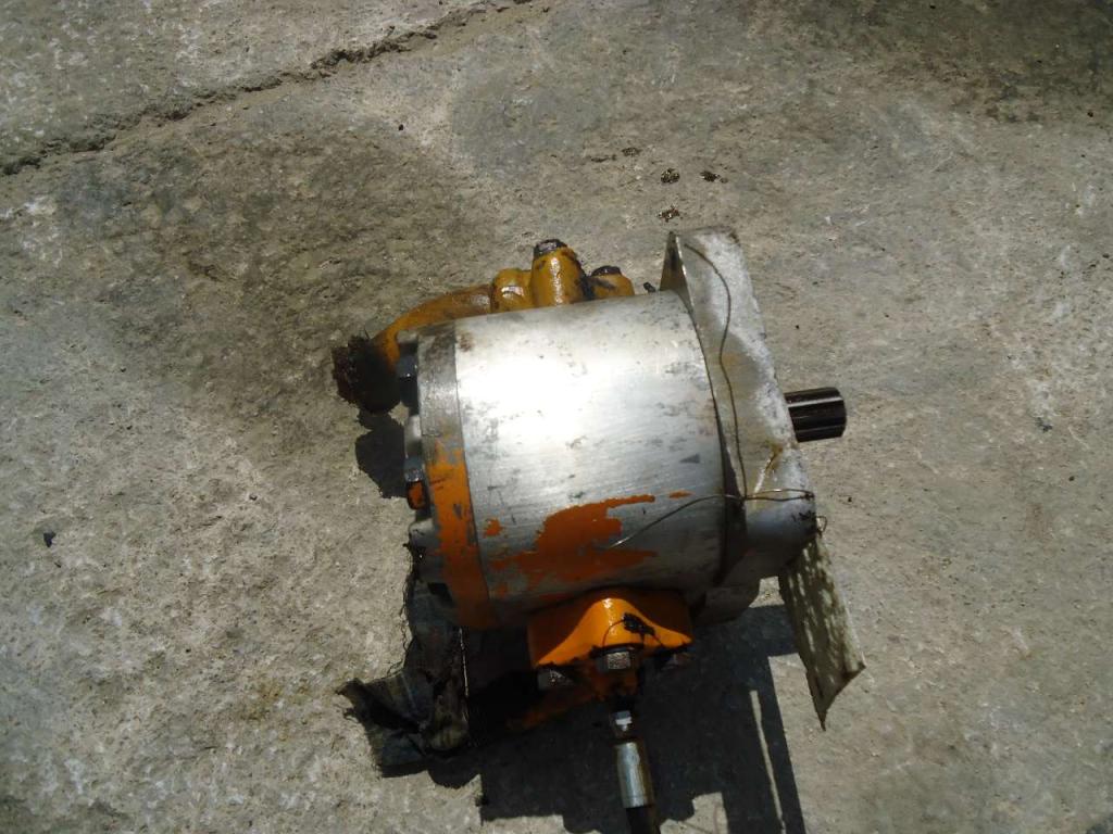 Hydraulic pump for Fiat Allis FL9 Photo 2