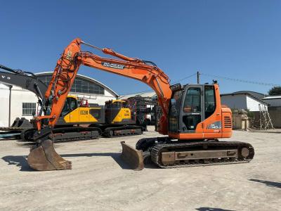 Doosan DX140LCR-3 sold by Carmi Spa Oleomeccanica
