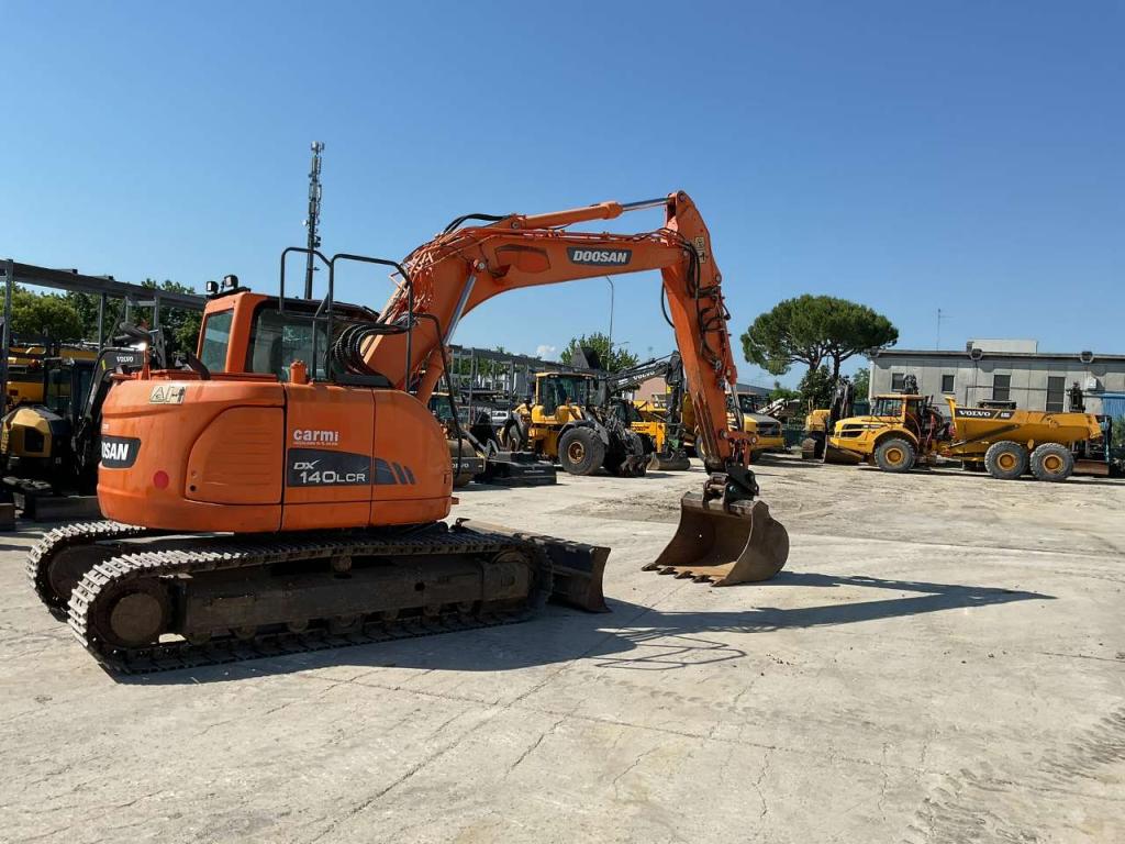 Doosan DX140LCR-3 Photo 2