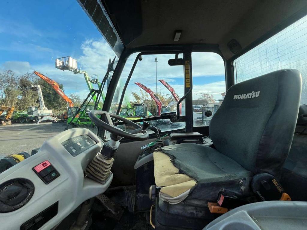 Komatsu WA100 M Photo 19