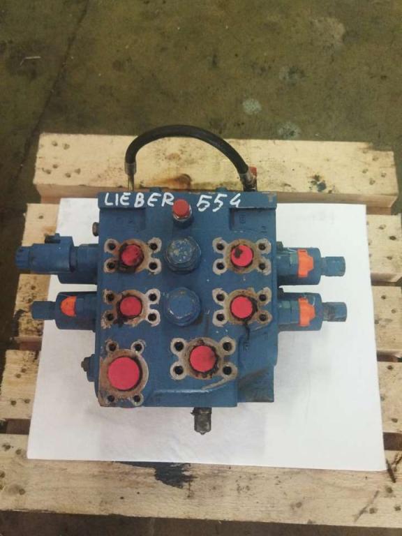 Hydraulic distributor for Liebherr L 554 Photo 1