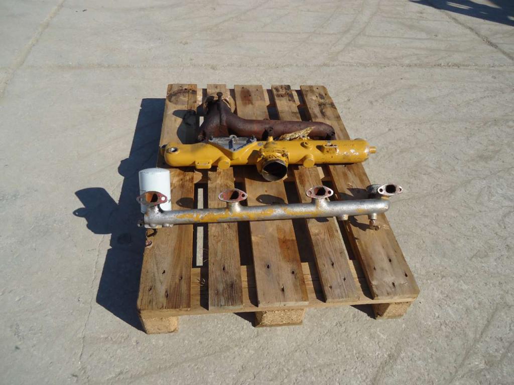 Intake manifold for Fiat Allis FL10C Photo 1