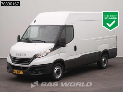 Iveco Daily 35S14 L2H2 Airco Cruise Camera Groot scherm 3520L L2 A/C Cruise control sold by BAS World B.V.