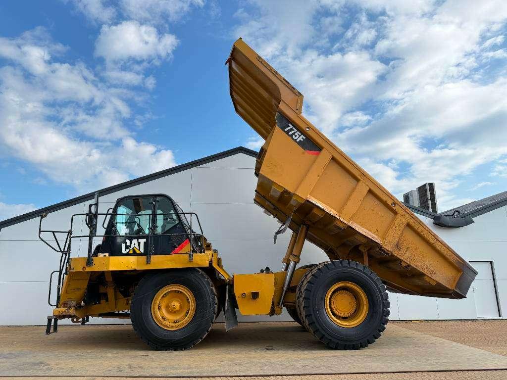 Caterpillar 775F - German Machine / Auto Greasing Photo 15