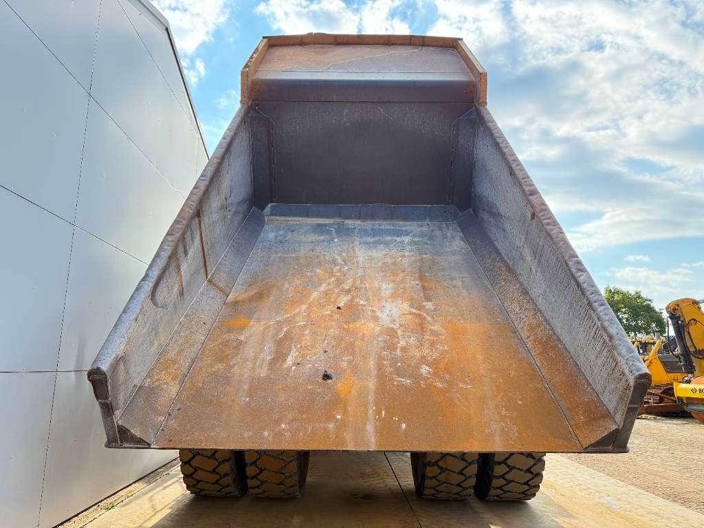Caterpillar 775F - German Machine / Auto Greasing Photo 17