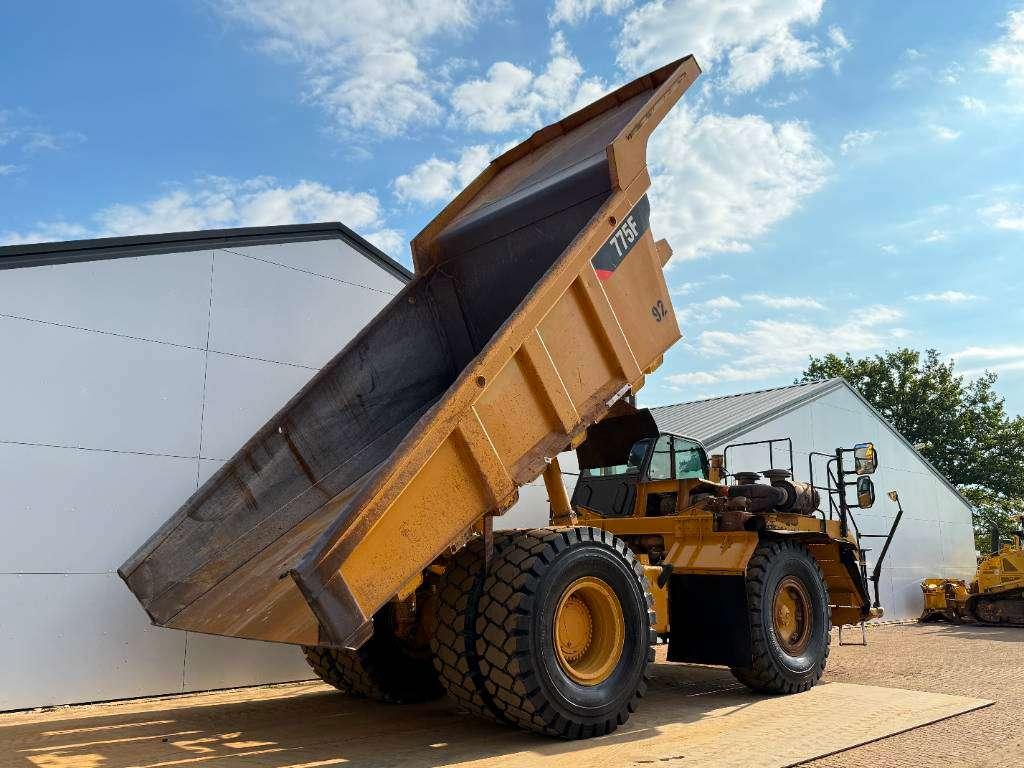Caterpillar 775F - German Machine / Auto Greasing Photo 18