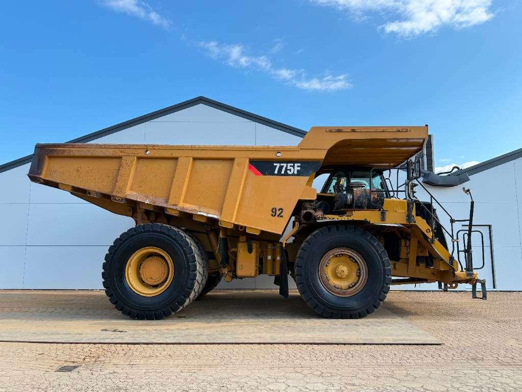 Caterpillar 775F - German Machine / Auto Greasing Photo 6