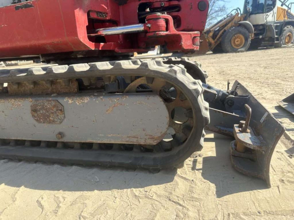 Takeuchi TB 108 3 buckets Photo 13