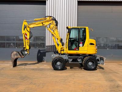 Takeuchi TB295W-1 Photo 1