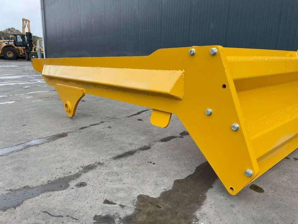 Rear hatch for Volvo A 25 G Photo 5