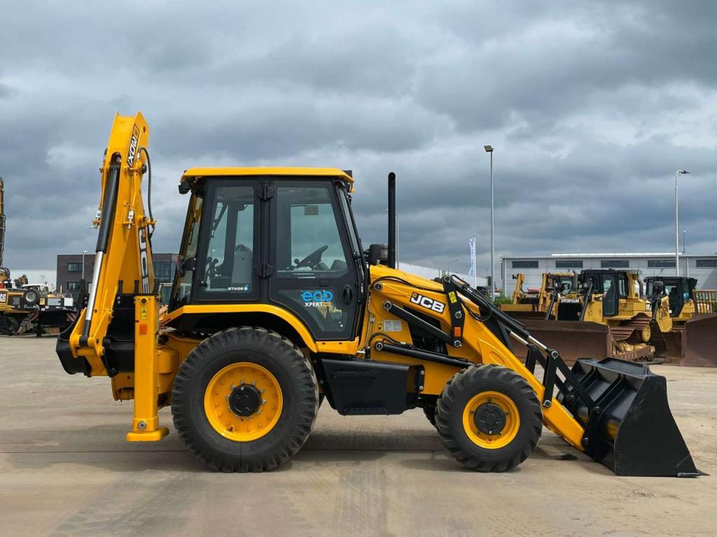 JCB 3DX 4x4 A/C Hammerlines Photo 6