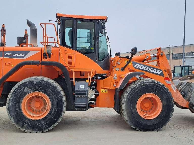 Doosan DL300-5 Photo 6