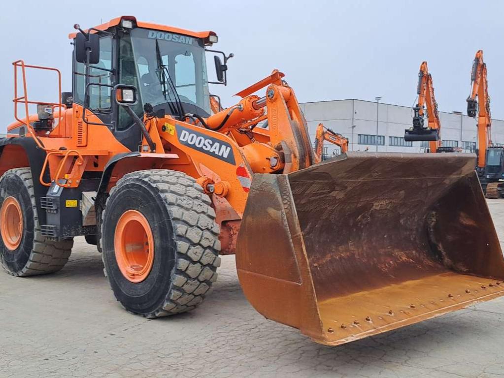 Doosan DL300-5 Photo 7